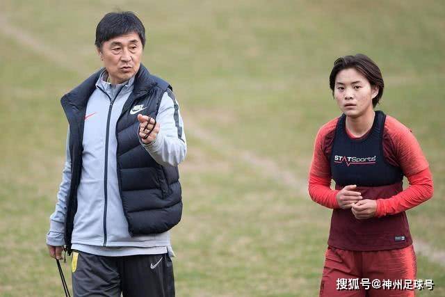 热那亚主场胜佛罗伦萨，结束联赛不胜局面